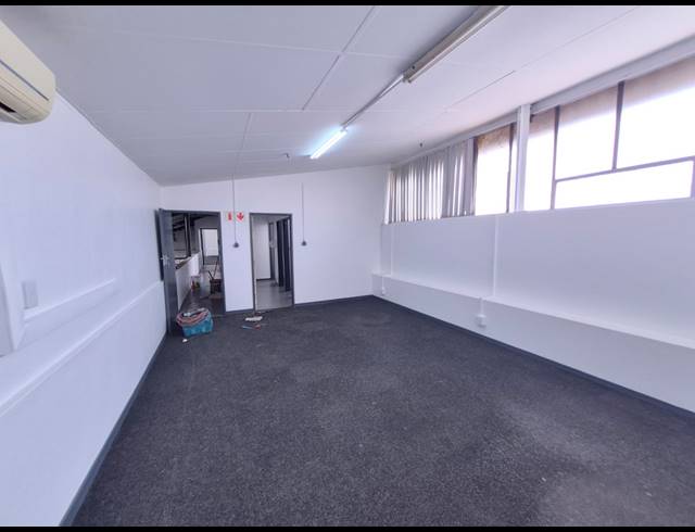 2,838M² WAREHOUSE TO LET IN PAARDEN EILAND